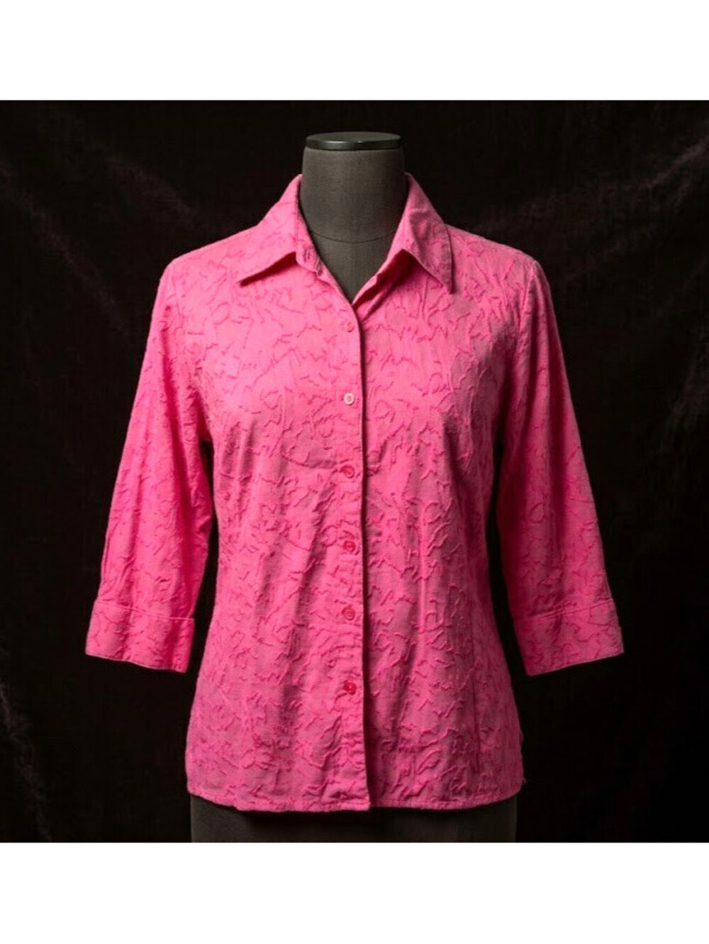 Rebecca Malone Bright Pink Textured Floral Button-Up Shirt - Medium